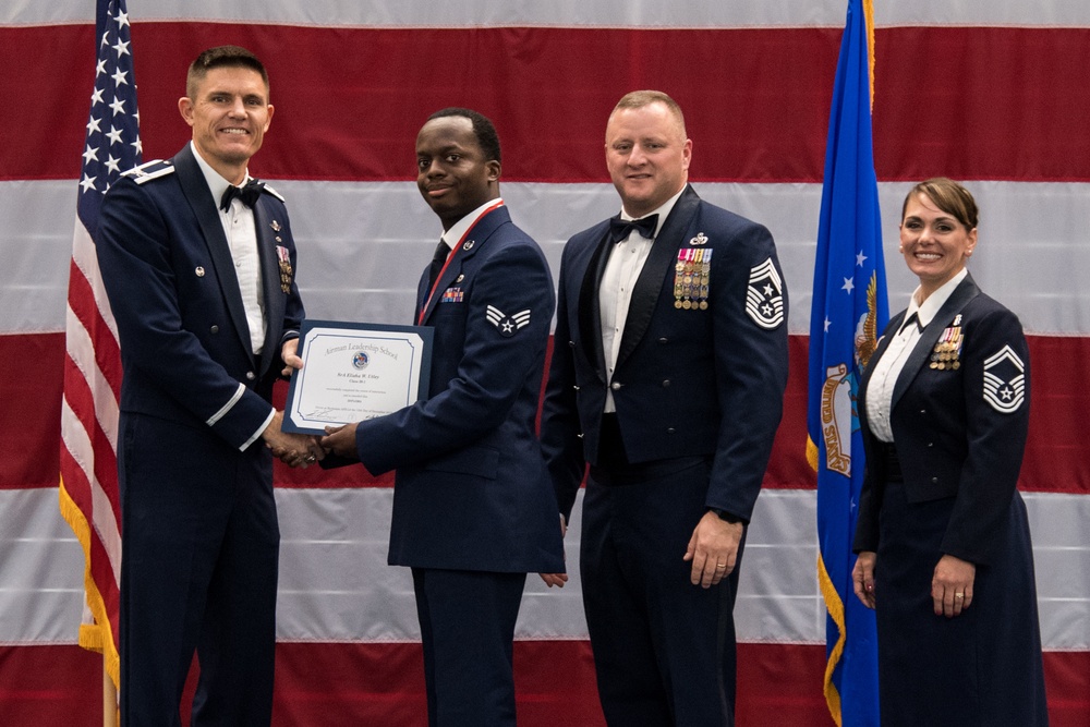 ALS Class 20-1 graduation