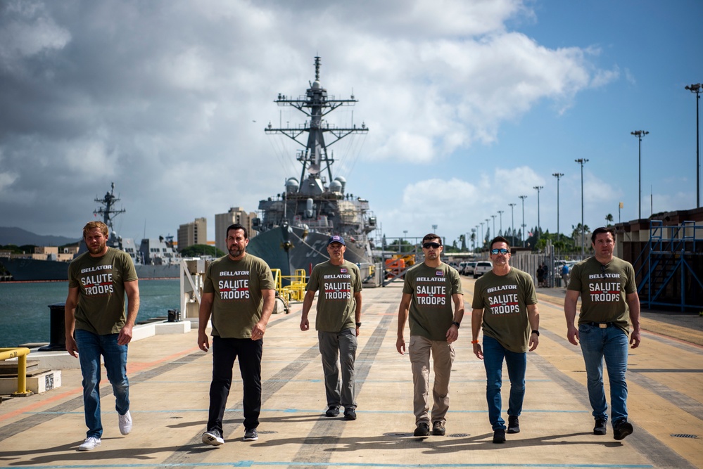 Bellator MMA visits USS William P. Lawrence