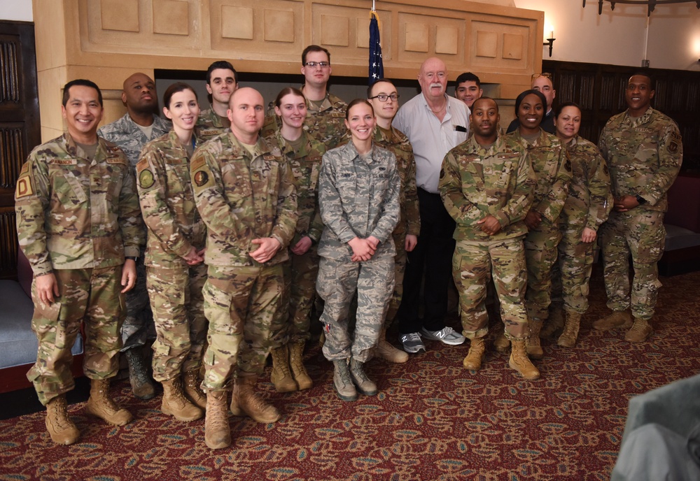 Veterans of Foreign Wars commander visits RAF Mildenhall