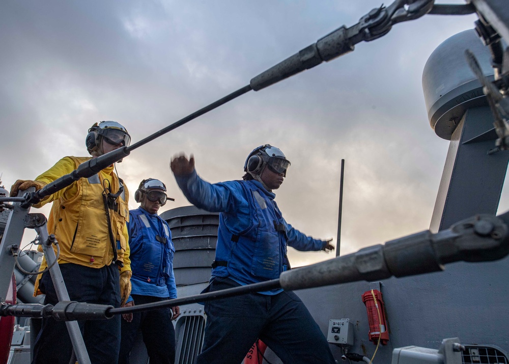 USS Carney (DDG 64)