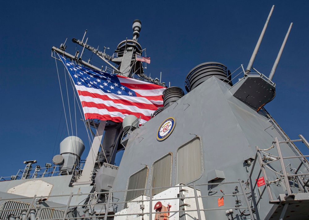 USS Carney (DDG 64)