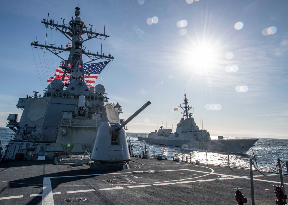 USS Carney (DDG 64)