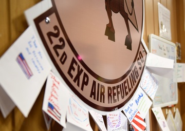 22nd EARS hosts holiday decoration contest