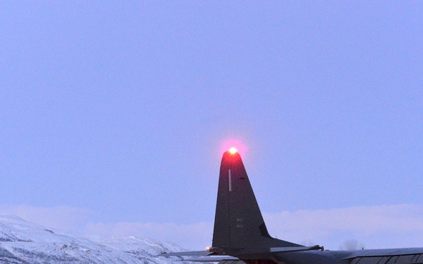 Norwegian and U.S. service members enhance proficiency through winter warfare training