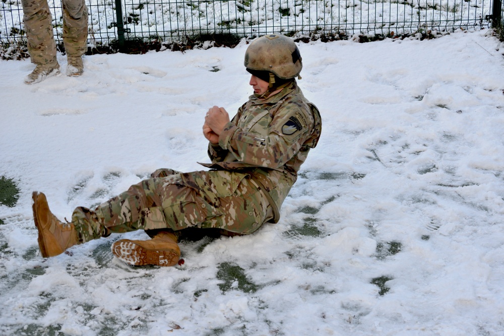 Poland and U.S. SOF execute airborne operations as one