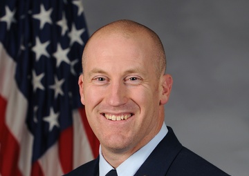 142nd FW Chief represents ORANG as a competitive weightlifter