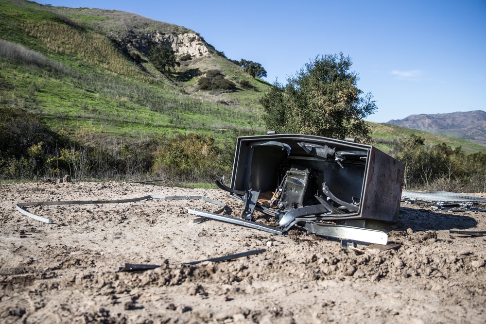 Pendleton EOD conducts explosive effects range