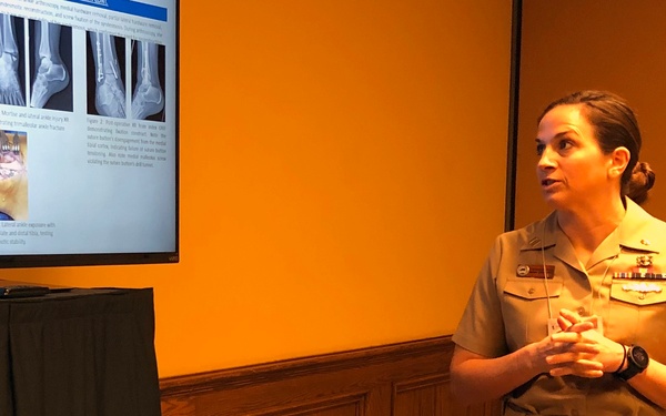 Navy Physicians present research at SOMOS Annual Meeting