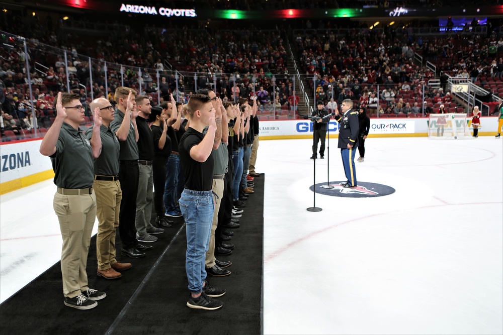 Phoenix Recruiting Battalion conducts mass enlistment ceremony at NHL game