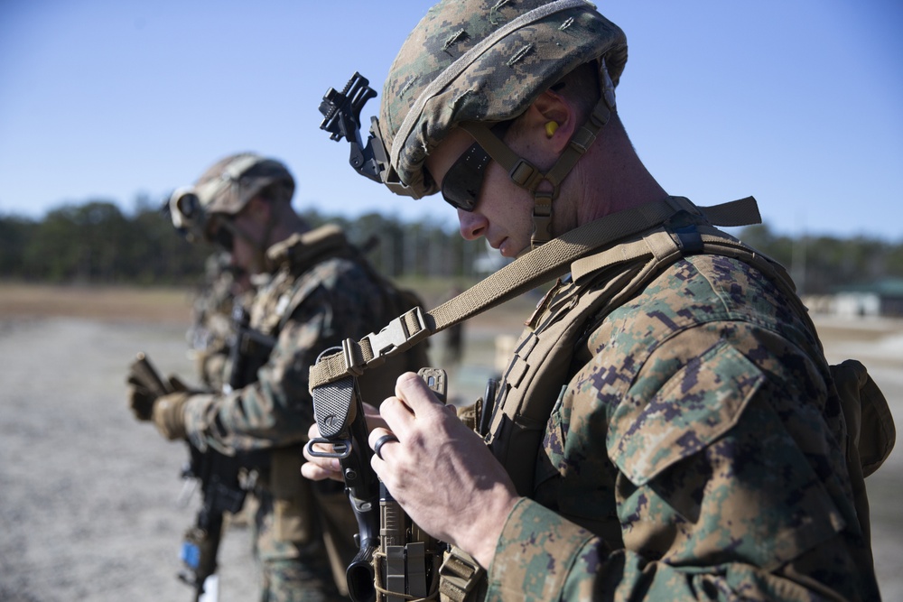 DVIDS - Images - 2nd Law Enforcement Battalion conducts updated rifle ...