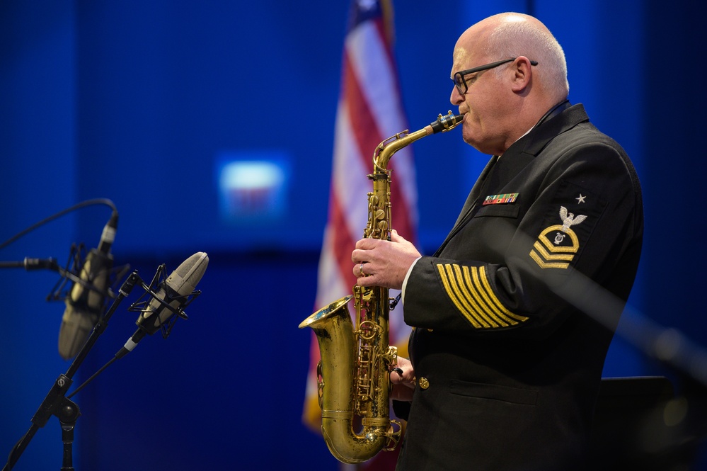 Navy Band visits Chicago music convention