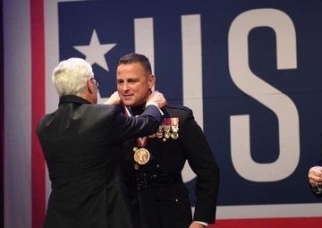 12MCD Marine Awarded George Van Cleave Military Leadership Award