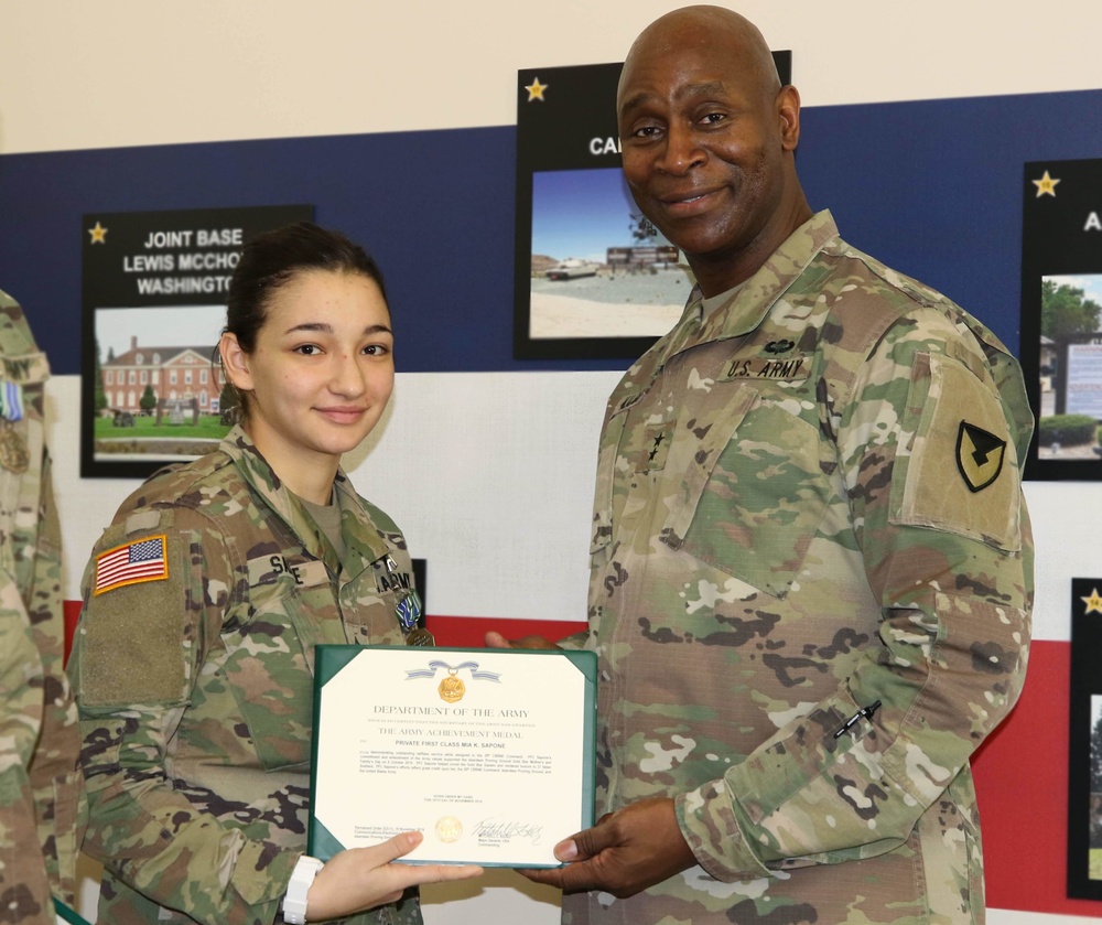 Soldier earns volunteer award