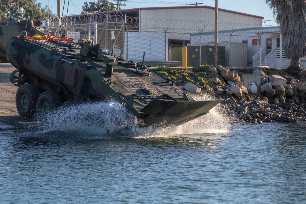 Marines take new ACV out for low-light surf transit