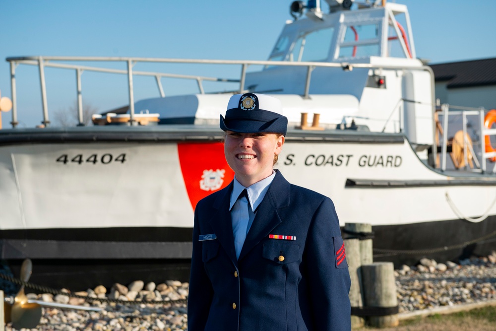 DVIDS Images Graduates from recruit company Delta 198 graduated
