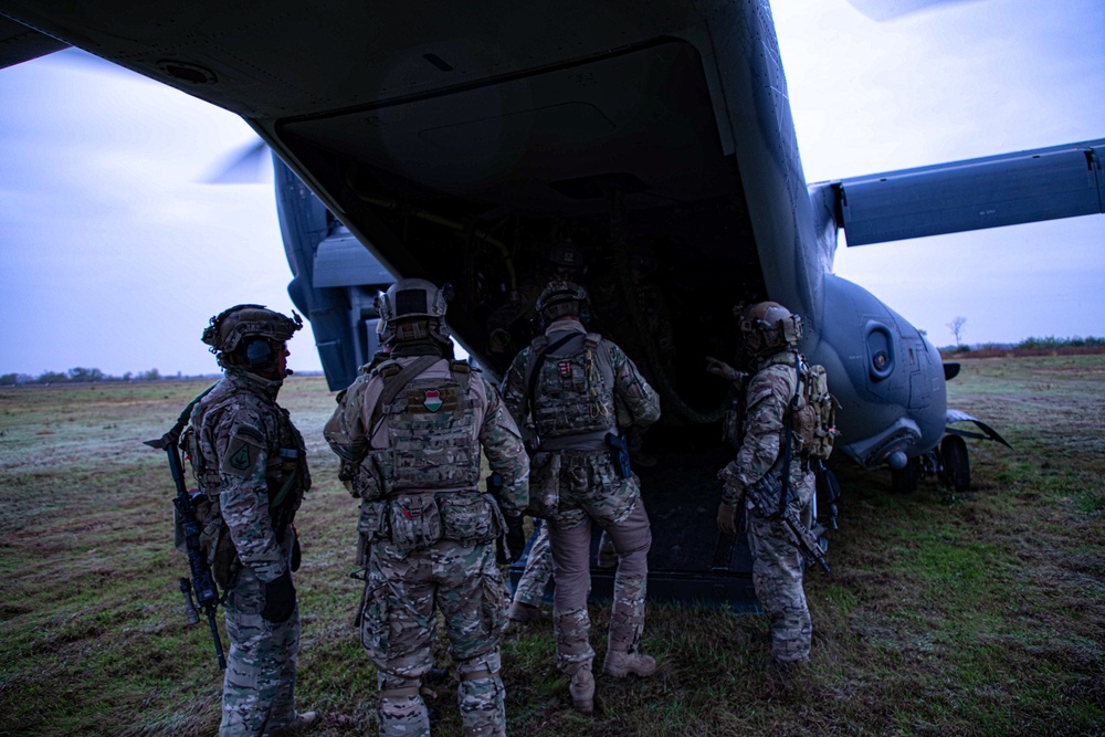 Hungarian and U.S. SOF Enhance Special Operations Air Task Group Capability