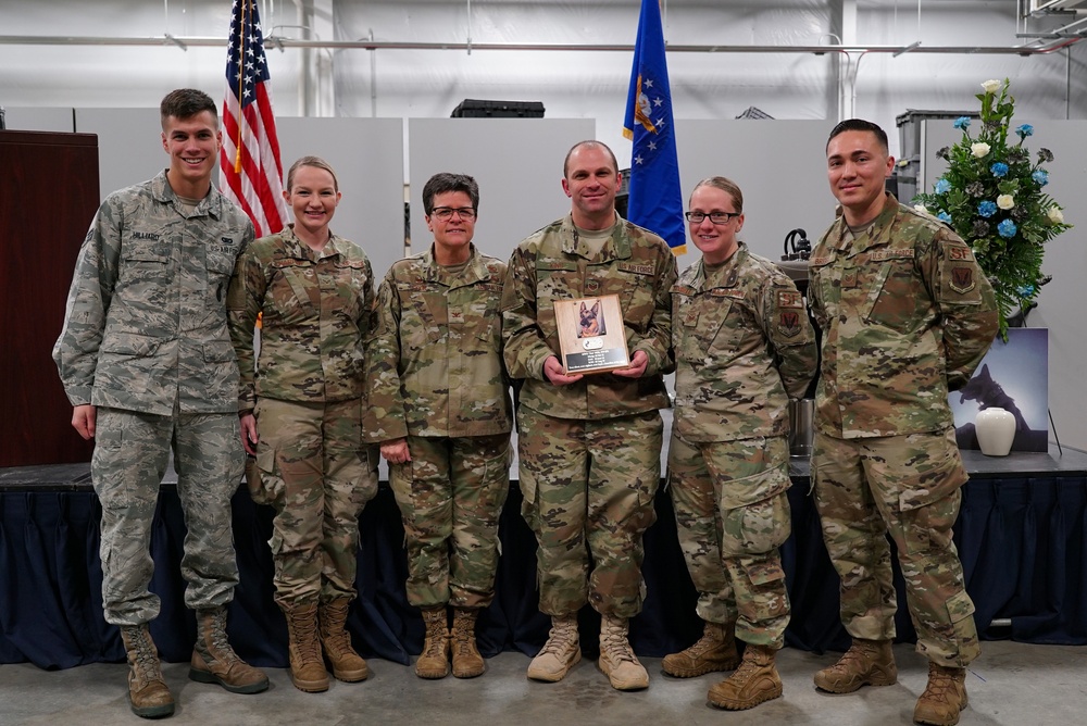 Military working dog honored in memorial service