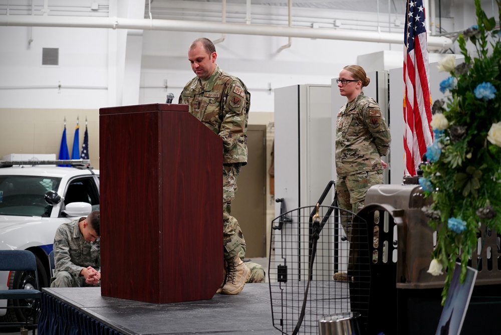 Military working dog honored in memorial service