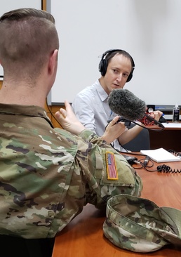 Journalists visit Joint Multinational Training Group - Ukraine