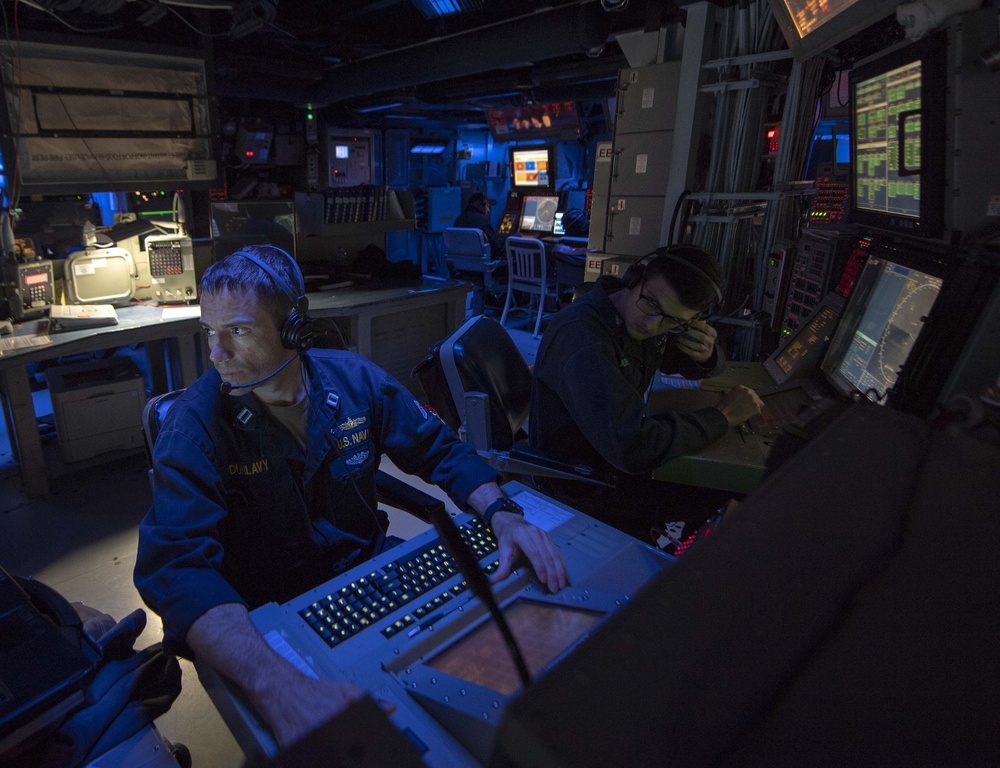 USS Wayne E. Meyer (DDG 108) Combat Information Center Watch