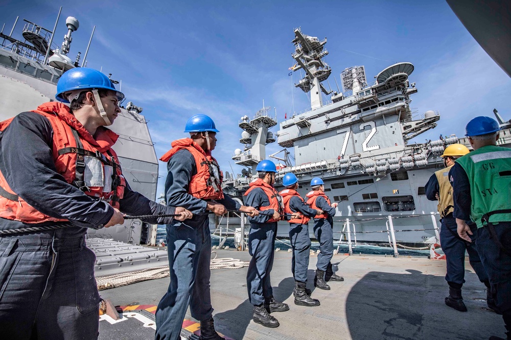 USS Chancellorsville Fueling-at-Sea with USS Abraham Lincoln