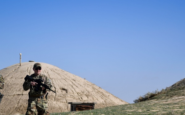 ASAB Viper Team Conducts Perimeter Security