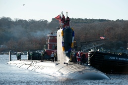 USS Minnesota Returns Home in Time for the Holidays