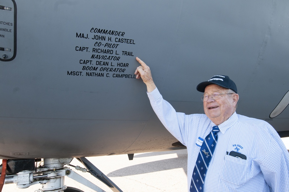 HIANG KC-135 makes historic flyover