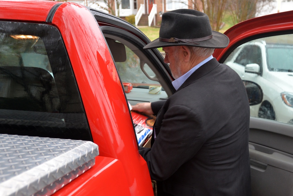 Wake County Organization Christmas Donation to NC Guard Family Programs