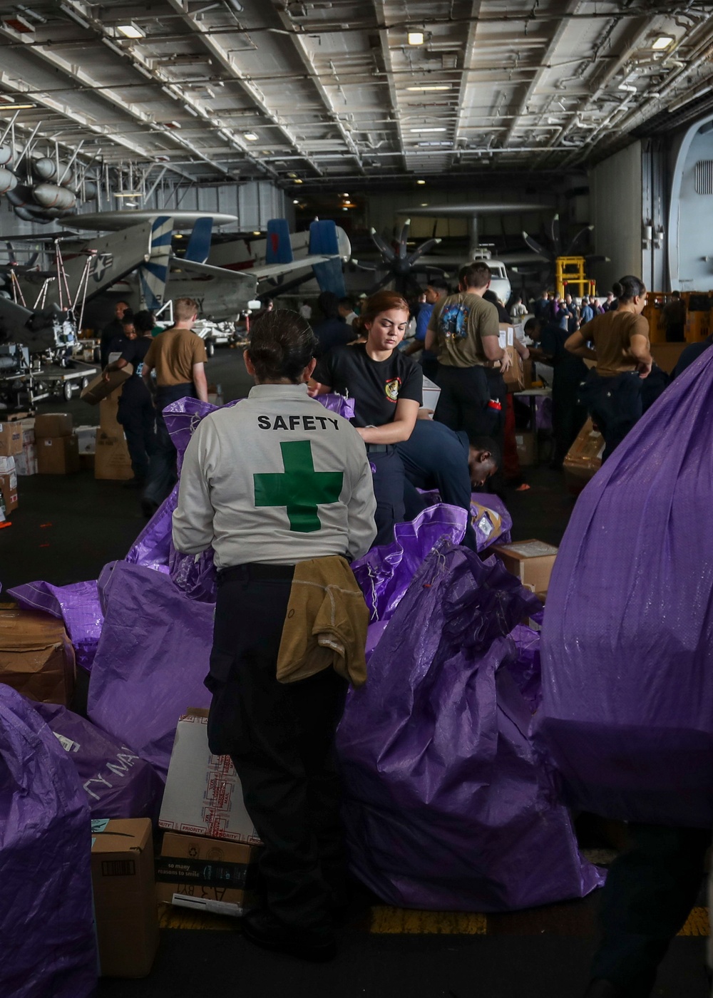 Cargo, Indian Ocean, USS Abraham Lincoln, Mail