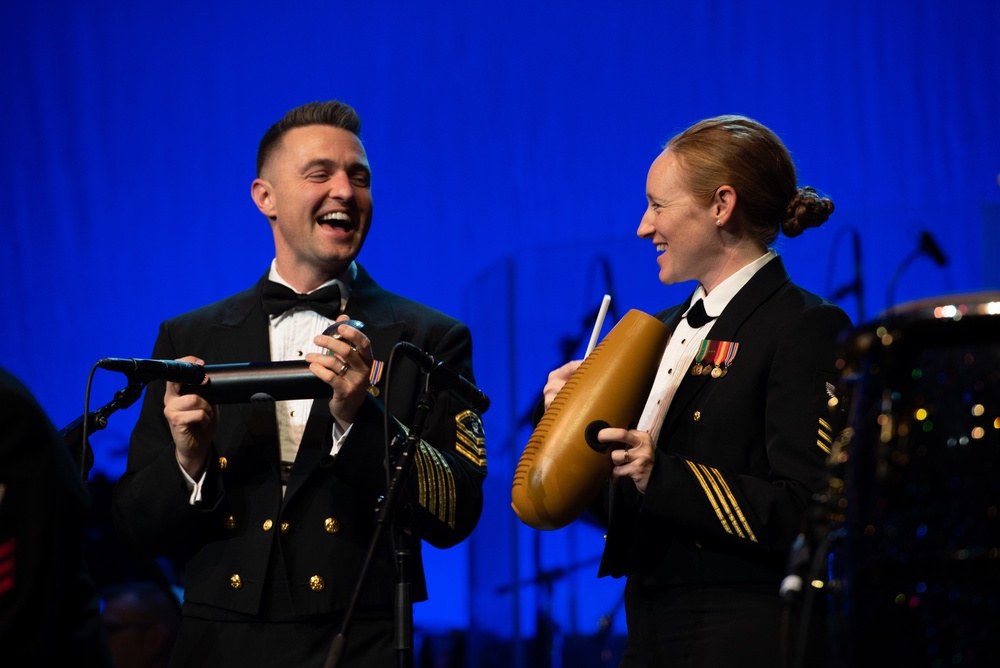 U.S. Navy Band Celebrates the Season