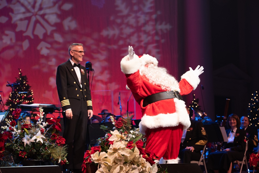 U.S. Navy Band Celebrates the Season