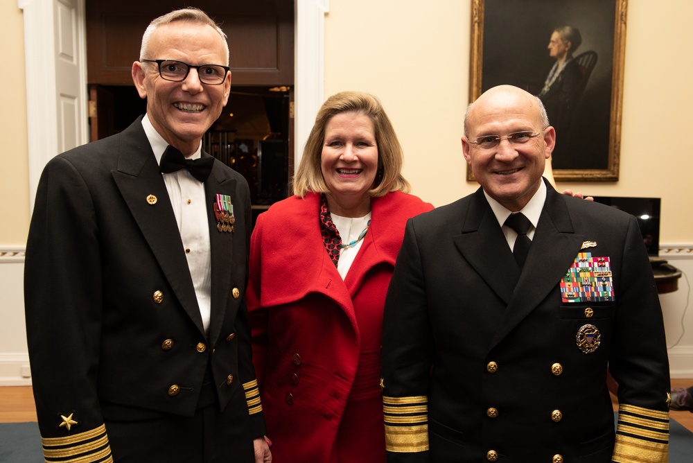 U.S. Navy Band Celebrates the Season