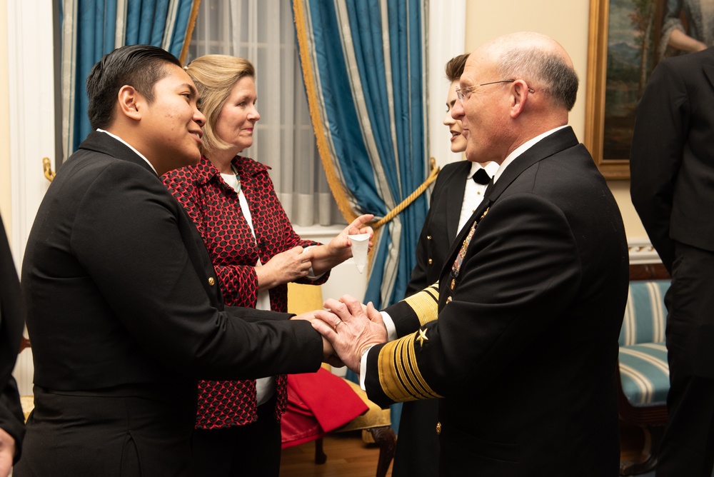 U.S. Navy Band Celebrates the Season