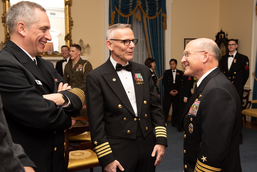 U.S. Navy Band Celebrates the Season