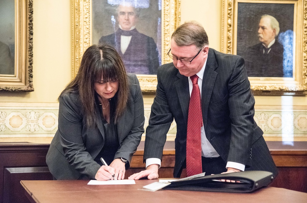 DVIDS News Army spouse first to benefit from new Missouri employment rule