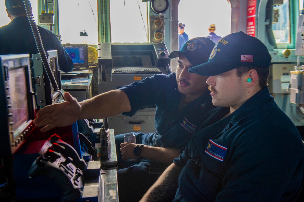 USS Barry Conducts PACFIRE and VBSS Drills At Sea