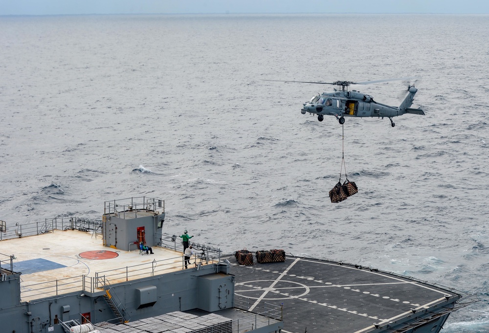 USS Harry S. Truman (CVN 75) transits the Arabian Sea