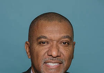 NUWC Division Newport engineer wins Black Engineer of the Year’s Modern Day Technology Award