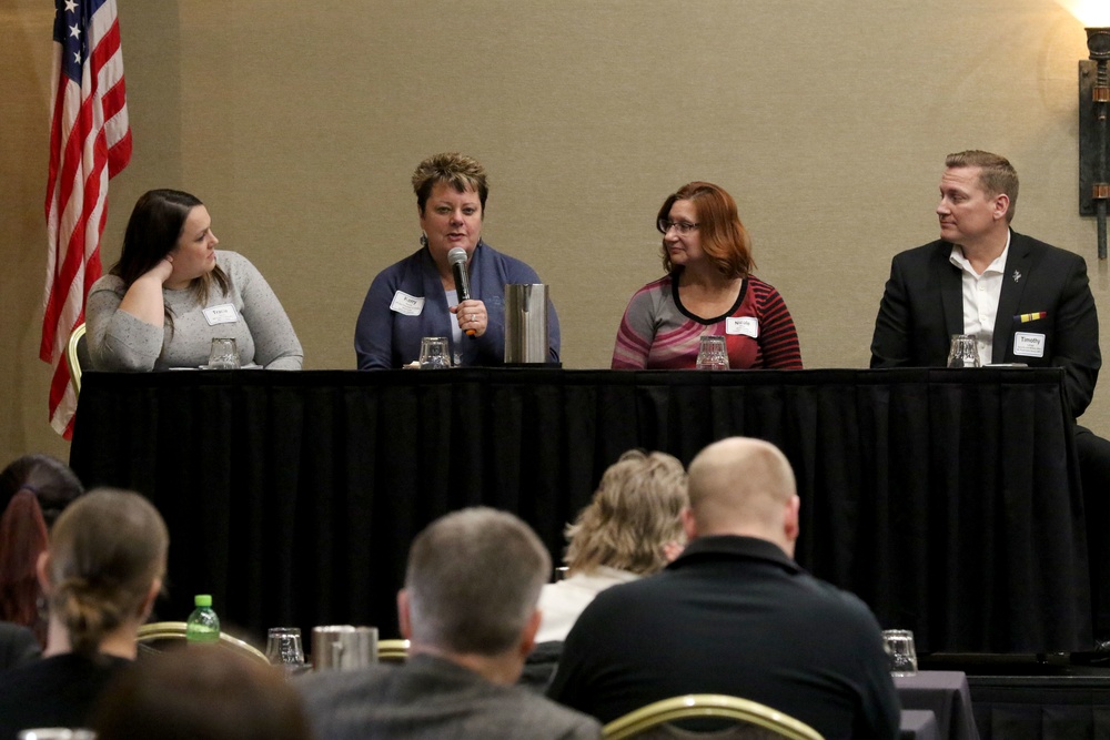 Green Bay area employers network on best practices for military, veteran employees
