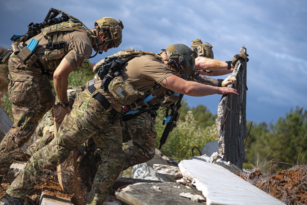 38th RQS conducts training, prepares to deploy