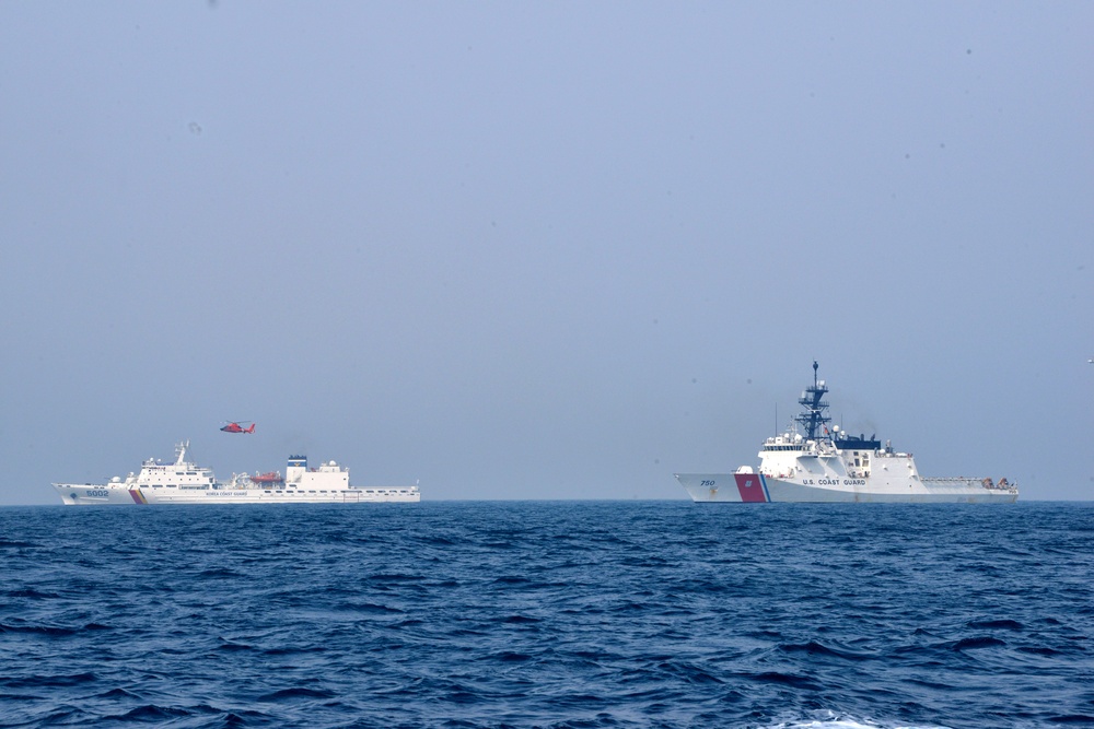 U.S. Coast Guard and Korea coast guard conduct joint training