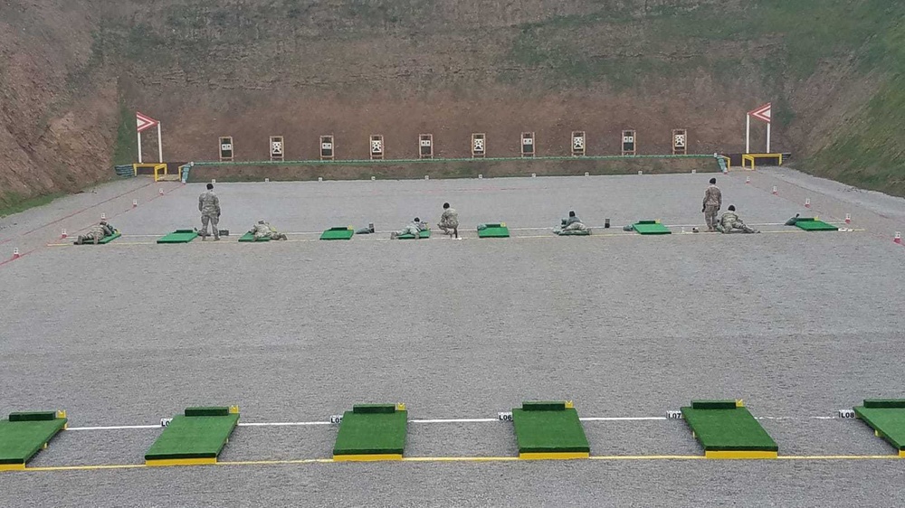 TF MED soldiers complete the M9 range