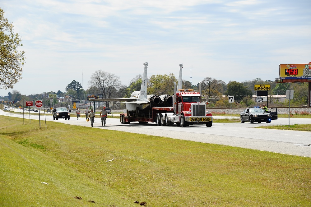 F-15 Display Transportation