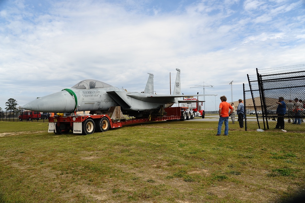 F-15 Display Transportation
