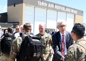 Wisconsin Guard rocket artillery unit reunites with families after deployment