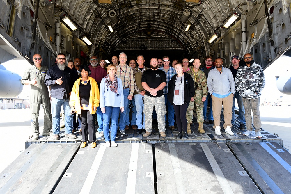 Civilian aircraft maintainers take orientation flight