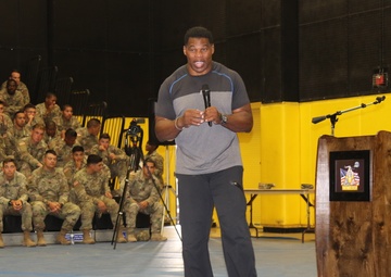 Herschel Walker inspires through talks about sports, fitness, mental health, politics and unity