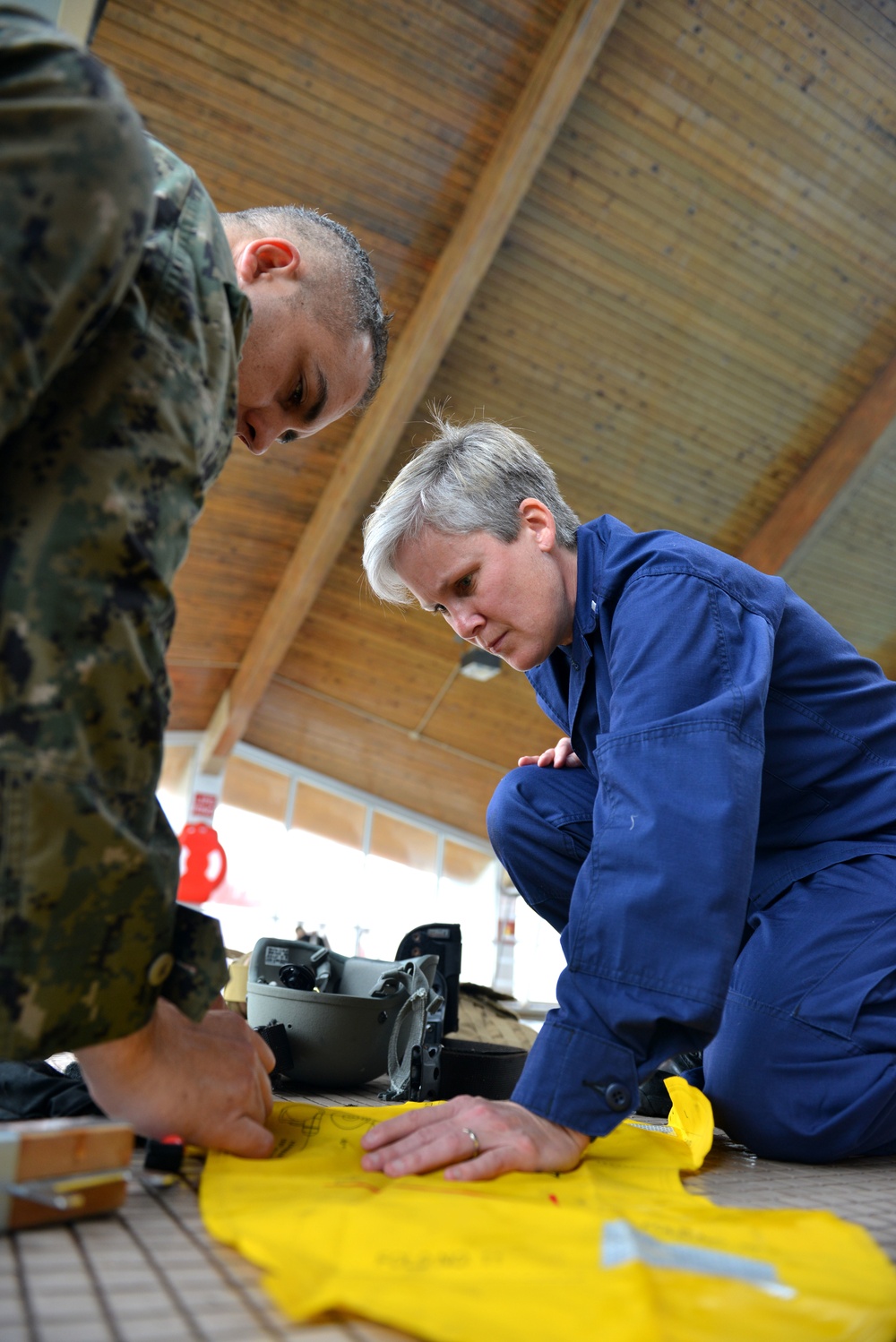 Coast Guard Port Security Unit 312 servicemembers conduct water survival training