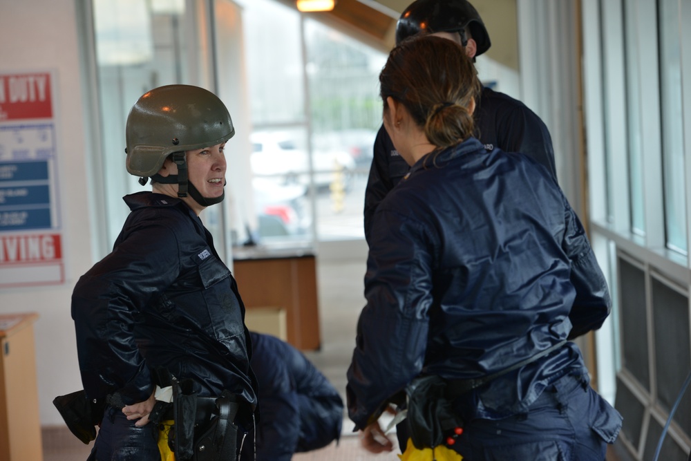 Coast Guard Port Security Unit 312 servicemembers conduct water survival training